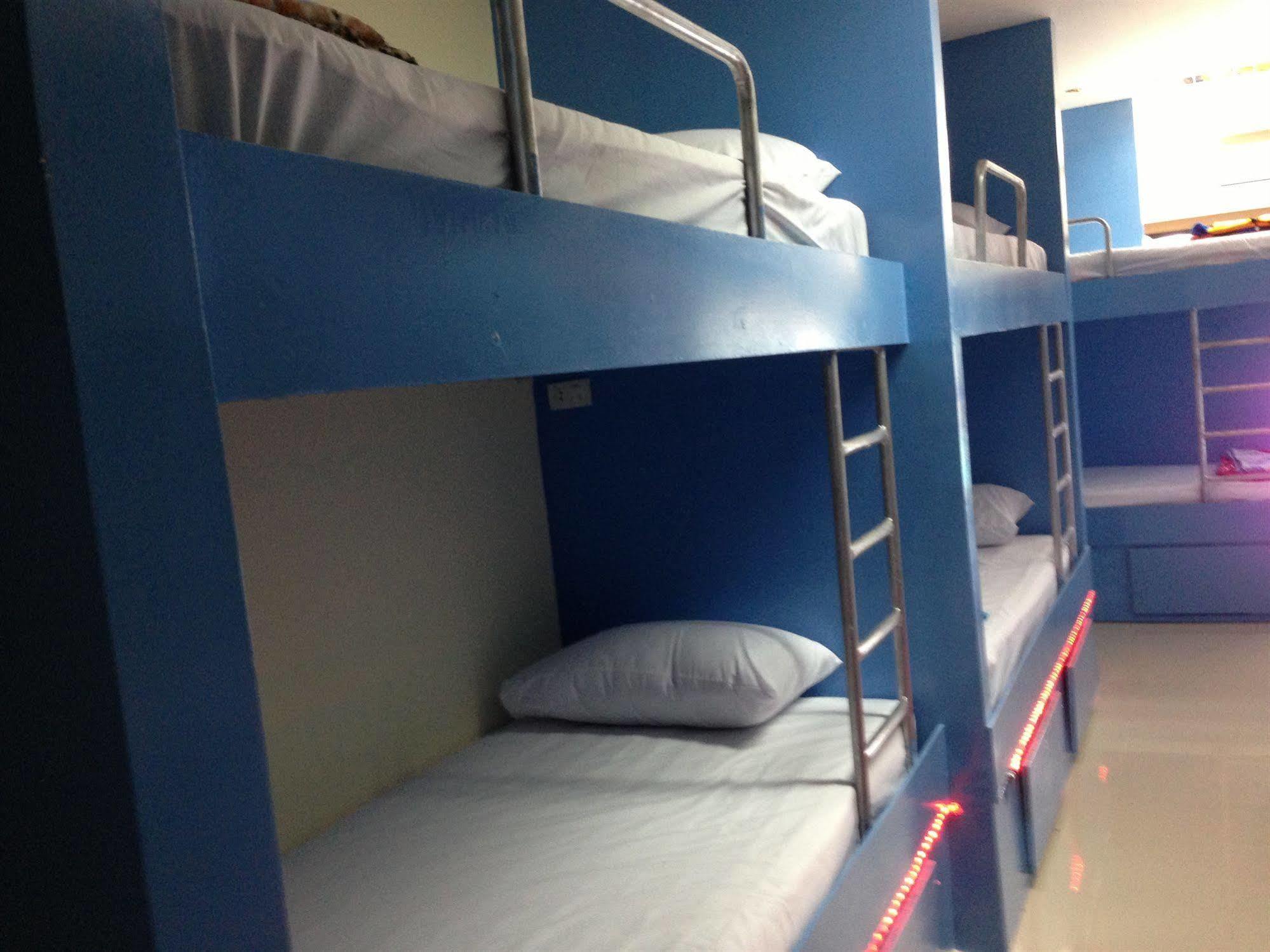 Asia Backpackers Pattaya Ngoại thất bức ảnh