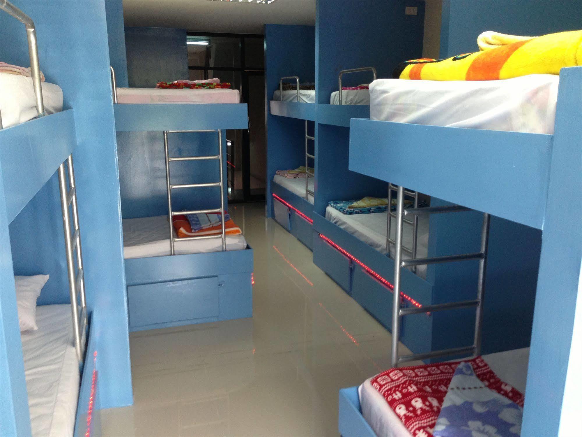 Asia Backpackers Pattaya Ngoại thất bức ảnh