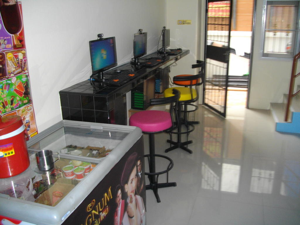 Asia Backpackers Pattaya Ngoại thất bức ảnh